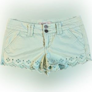 BKE Eve short shorts embroidered scalloped lace hem mid-rise.